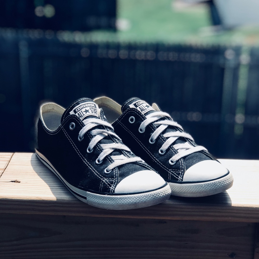Thin bottom converse